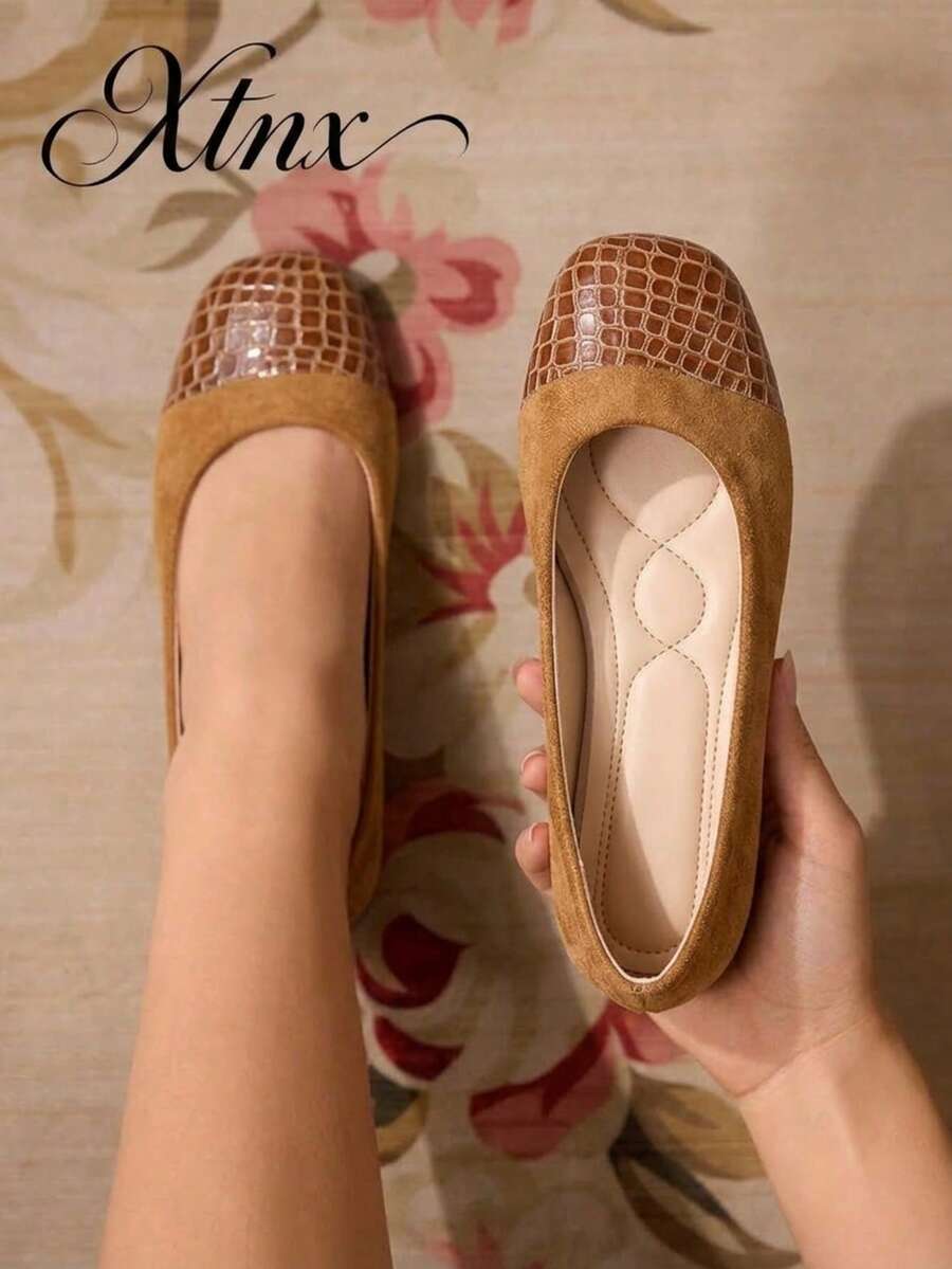 Women's Vintage Patchwork Textured Plaid Square Toe Flat Shoes - Brown - View 1