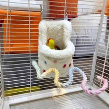 This Pet-Specific Hanging Sleeping Bag Features A Multi-Functional Design, Is Easy To Carry, And Is Suitable For Small Pets Such As Parrots And Hamsters To Climb On. - View 5