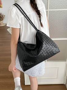 Hand-Woven Rhombus Pattern Soft Leather Tote Bag, Large Capacity, Magnetic Snap Closure, Dual Long Shoulder Straps For Shoulder Or Underarm Carry, Minimalist Commuter Style, Can Store Phone, Wallet, Cosmetics And Other Daily Essentials, Suitable For Work Commute, Daily Outings, Casual Dates, Soft And Premium Texture, Versatile Bag - Black - View 3