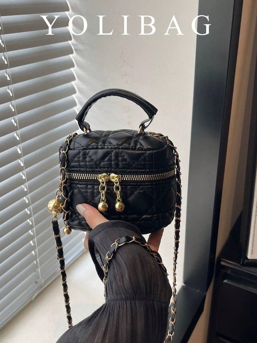 黑色絎縫鏈條小方包迷你手提化妝包多功能斜挎包愛心吊飾通勤手提包