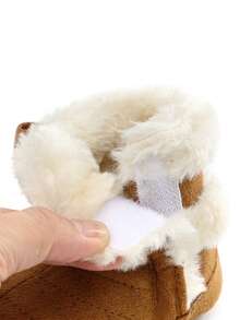 Sepatu Boot Bayi Hangat dan Nyaman dengan Pita Kupu-kupu, Sol Lembut Anti Selip dan Dapat Disesuaikan untuk Bayi Baru Lahir dan Anak Perempuan - Coklat - View 7