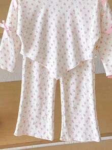 Baby Girl Floral Ribbed Mock Neck Top + Flare Pants 2 Pieces Set, Bow Sweet Outfit - White - View 4
