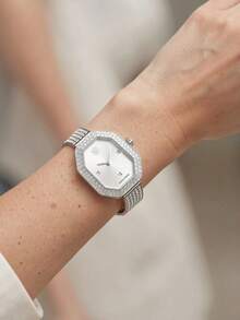 Swarovski 1 buah Jam Tangan Quartz Segi Delapan Warna Perak dengan Tali Paduan Seng Bertatahkan Berlian Imitasi Kaca, Jam Tangan Elegan untuk Wanita, Cocok untuk Pesta dan Penggunaan Sehari-hari - Putih - View 5