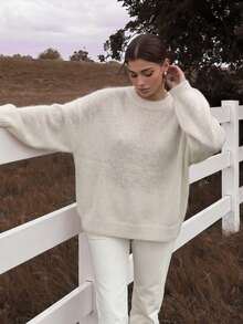 Bohemian Minimalist Mohair Crew Neck Casual Autumn Sweater - White - View 5
