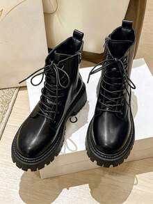 1 Pair Autumn/Winter Fashion Minimalist Casual Motorcycle Style Outdoor Teen Classic Flat Ankle Boots - Black - View 5