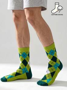 1 Pair Cute Cat Pattern Socks, Green Background With Colorful Heart And Floral Design, Casual Mid-Calf Socks, Unisex - Multicolor - View 2