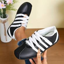 New Colorblock Striped Casual Training Shoes, Cross Elastic Lace-Up Hook And Loop Flat Shoes, Lightweight Daily Commute Shoes - Black - View 1