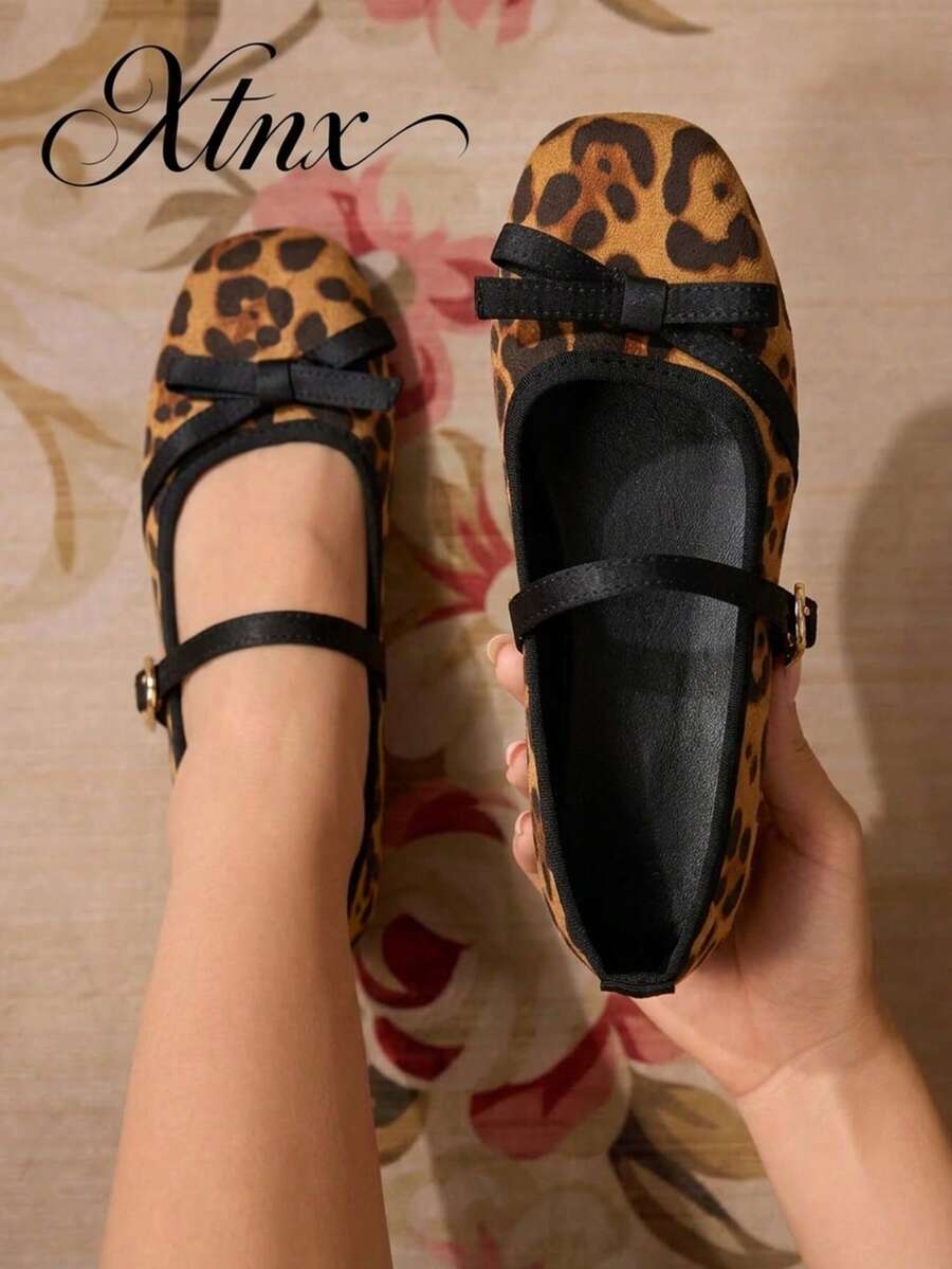 Women's Vintage Casual Bowknot Metal Buckle Leopard Print One-Strap Flat Shoes - Brown - View 1