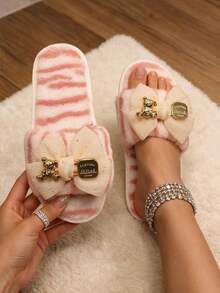 Chiffon Bow & Cartoon Bear Decor Sweet Delicate Plush Flat Slippers, Suitable For Autumn/Winter Home Use - Pink - View 4