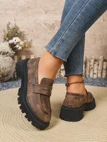 1 Pair Fashionable Retro Women's Slip-On Loafers, Thick Platform Height-Increasing Non-Slip Sole, Matte Distressed Texture Premium Look, Versatile British Academy Style, Slimming Casual Match With Jeans And Skirts - Coffee Brown - View 2