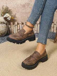 1 Pair Fashionable Retro Women's Slip-On Loafers, Thick Platform Height-Increasing Non-Slip Sole, Matte Distressed Texture Premium Look, Versatile British Academy Style, Slimming Casual Match With Jeans And Skirts - Coffee Brown - View 4