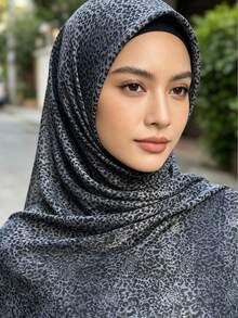 متعدد الألوان