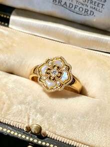 Vintage Palace Style Rose Hollow Design 18K Gold Plated Zirconia French Retro Ring Women's Jewelry - Gold - View 6