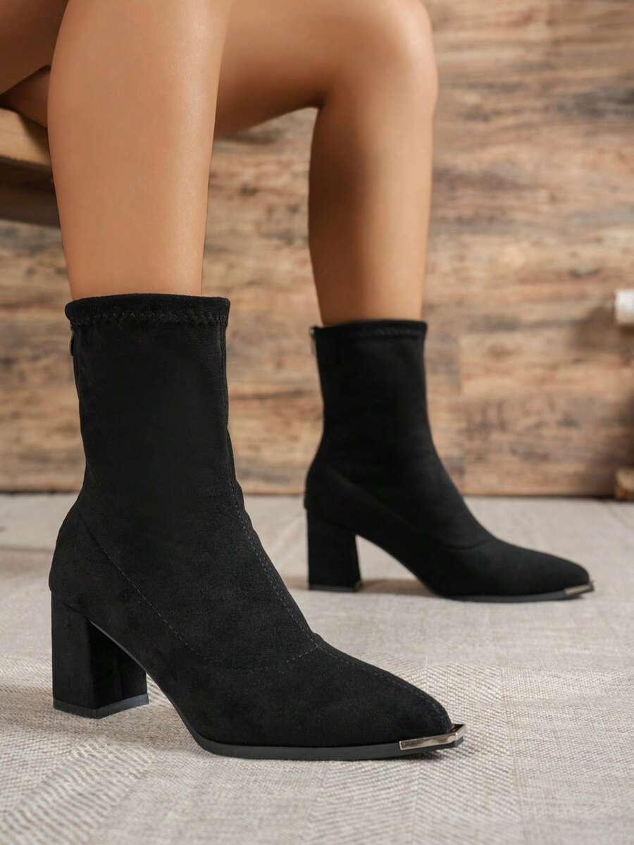 New Pointed Toe Chunky Heel Women's Boots, Versatile Fashion Black Short Ankle Boots - Black - View 1