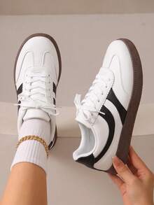 Sepatu Olahraga Wanita TCVC untuk Perjalanan Sehari-hari dengan Desain Blok Warna, Sepatu Sneaker Olahraga Kasual, Serbaguna, dan Nyaman - Grey - View 1