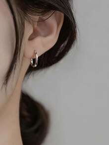 1 Pair Silver Fashionable Luxury Metal Geometric Twisted Ear Stud Earrings, Suitable For Teenage Girls Daily And Holiday Wear - Geometry - View 2