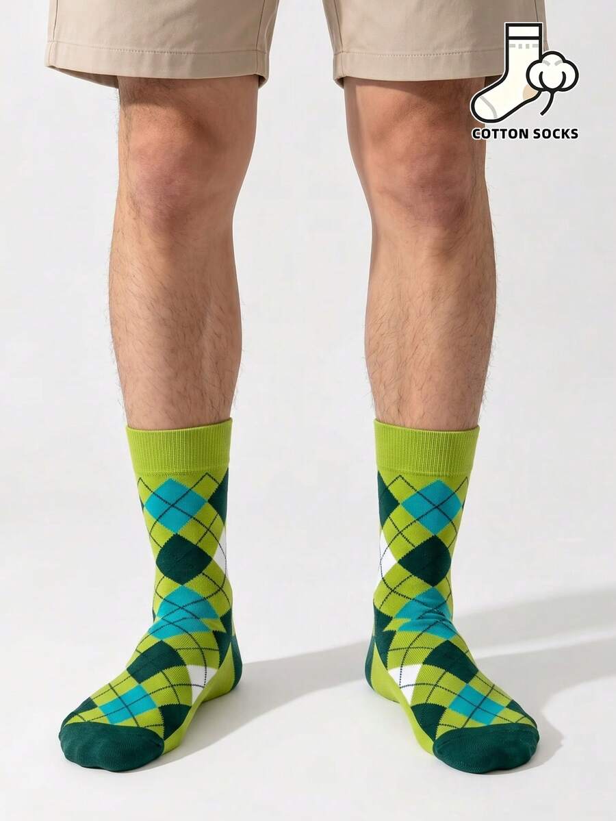 1 Pair Cute Cat Pattern Socks, Green Background With Colorful Heart And Floral Design, Casual Mid-Calf Socks, Unisex - Multicolor - View 1