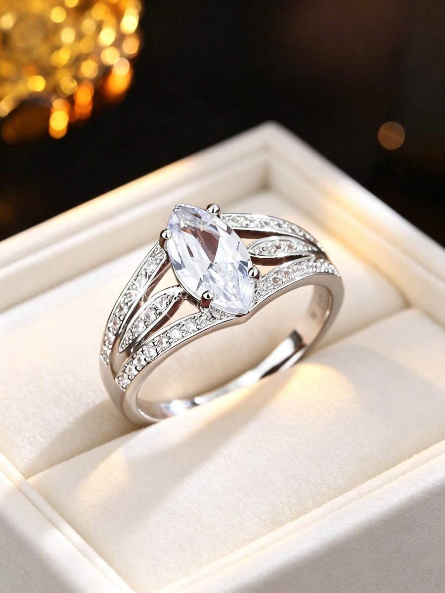 1pc Women's Banquet Sparkling Marquise Main Stone Ring, Feather Hollow Zirconia Inlaid Design, Niche High-End Hand Accessory - Ring - View 1