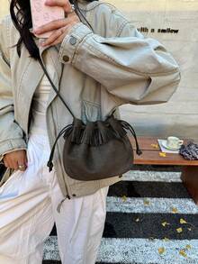 Autumn/Winter New Fashion Ruched Faux Suede Bucket Bag Mini Phone Bag Small Square Bag Commuter Style Women's Bag With Tassel - Dark Green - View 3