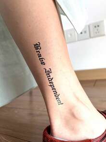 1pc Waterproof Anti-Rub PVC Realistic Tattoo Sticker "Brave & Independent" Letter Pattern, Suitable For Daily Wear - Grey - View 3