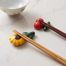 1pc Cute Realistic Sunflower & Cherry Ceramic Chopstick Holder, Mini Chopstick Rest, Home Hotel Restaurant Table Decor Accessory - View 7