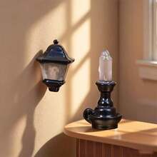 5pcs Mini Vintage Kerosene Lamp Models (Random Style), Suitable For Dollhouse Decoration. These Are Miniature Oil Lamp Models That Can Be Used As Scene Decorations. Random Style Vintage Kerosene Lamp Models With Dim Light Effect, Can Glow In The Dark - Multicolor - View 2