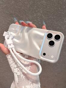 Elegant Pearl White 3D Wavy Wrist Strap Phone Case Compatible With IPhone 18 Pro Max/18 Pro/18/17 Pro Max/17 Pro/17/16 Pro Max/16/16 Pro/16 Plus/15/15 Pro Max/15 Pro/15 Plus/11/12/13/14 Pro Max/12 Pro/12 Pro Max/13 Pro/13 Pro Max/7 Plus/14 Pro/14 Pro Max/14 Plus, Luxury Design Style High-End Feel, Niche Luxury Goddess Style Full Coverage Anti-Drop Soft Shell, Precise Cutouts Fit Phone Body - Pearl White - View 6