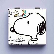 1 قطعة مرآة Snoopy الجانب شعبية لعام 2026، محمولة وسهلة التخزين، مريحة للمكياج والعناية اليومية، هدية مفاجأة للأصدقاء والعائلة في رأس السنة وعيد الهالوين وعيد الميلاد (نمط عشوائي) - متعدد الألوان - مشاهدة 3