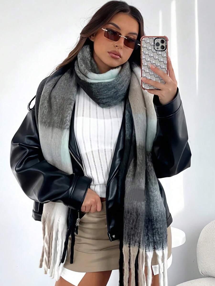 1件秋冬時尚條紋格紋毛絨保暖加厚女款圍巾,柔軟羊絨般觸感,波希米亞休閒防風情侶披肩,舒適毯式圍巾,適合日常穿著 - 黑色 - 查看 1