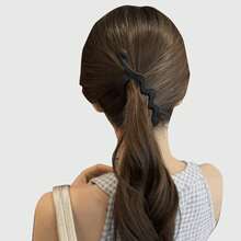 SANDA Women Wavy Hollow Banana Hair Clip, Curved Design Ponytail Holder, Stylish Leopard Print Solid Color Hair Barrette For Daily Hairstyle - Multicolor - View 2