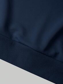 Set Kasual Pria Musim Semi/Gugur Minimalis Motif Kelapa, Kaos Lengan Panjang Kerah Bulat dan Celana Pendek - Navy Blue - View 6