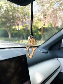 26個英文字母汽車掛飾，鋅合金字母汽車後視鏡裝飾吊飾，向日葵裝飾掛飾，汽車內飾配件，A-Z字母裝飾汽車內飾配件，節日禮物，給家人和朋友的有意義禮物 - 字母 - 查看 25