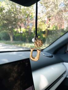 26個英文字母汽車掛飾，鋅合金字母汽車後視鏡裝飾吊飾，向日葵裝飾掛飾，汽車內飾配件，A-Z字母裝飾汽車內飾配件，節日禮物，給家人和朋友的有意義禮物 - 字母 - 查看 40