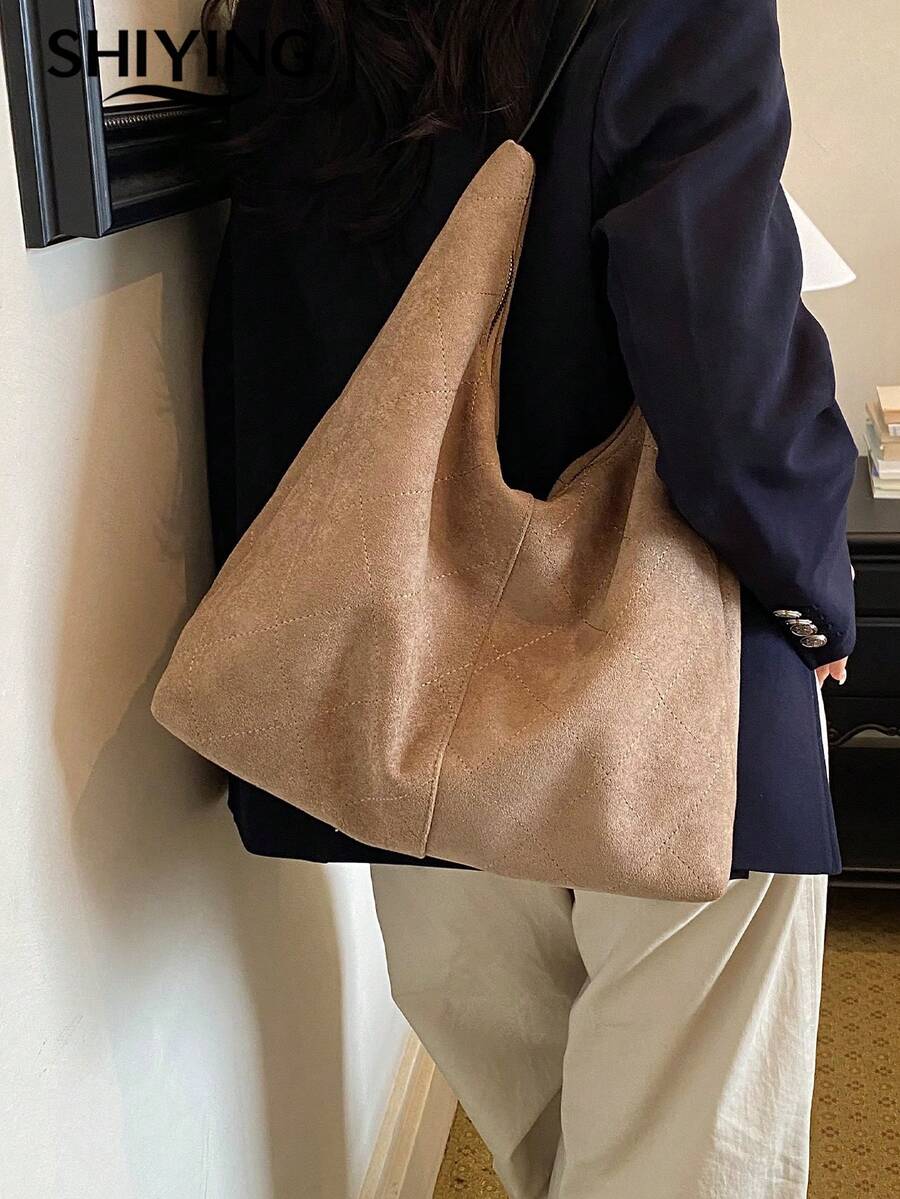 1件純色麂皮新款女款後背包、單肩包，時尚大容量半月形包，拉鍊開合，適合通勤、購物、約會