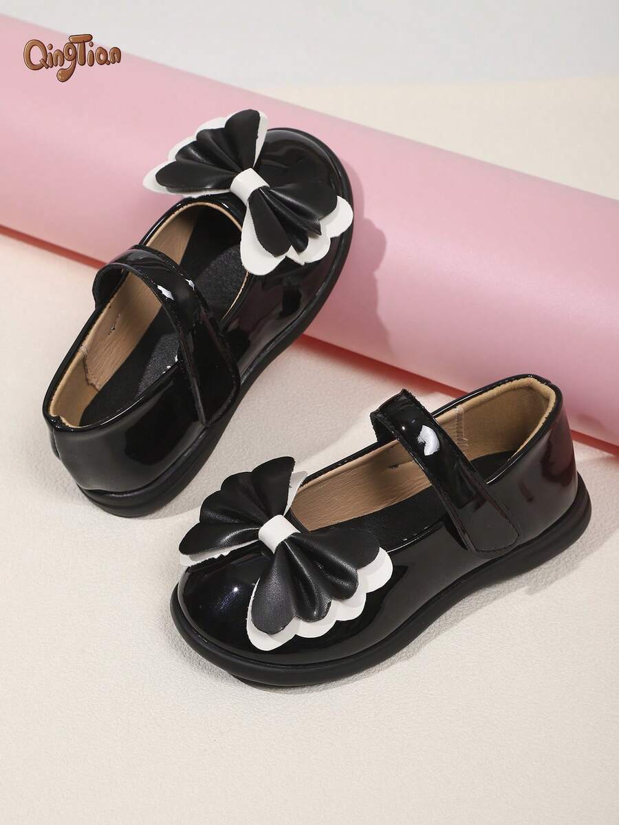 1 Pair Black Girls' Contrast Bow Decor Shiny PU Round Toe One-Strap Mary Jane Flat Shoes, Sweet Style, Suitable For School, Party, Performance - Black - View 1