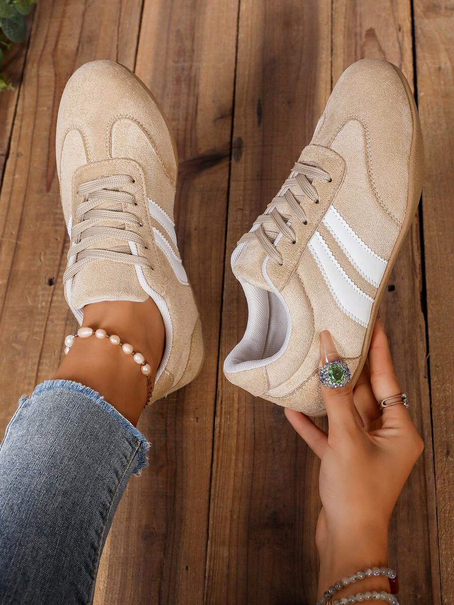 Women's Casual Sports Shoes Flat Sneakers Patchwork Lace-Up Running Shoes - Beige - View 1