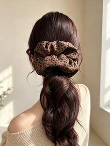 1/2pcs Oversized Leopard Print Hair Scrunchies, Elastic Rubber Hair Clips, Cute Hair Accessories For Bun And Ponytail - Multicolor - View 3