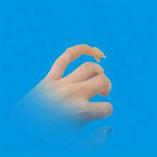 1pc Creative Mini Realistic Hand Prank Toy, Pocket-Sized Stage Magic Prop, Party Gag Item - Multicolor - View 5