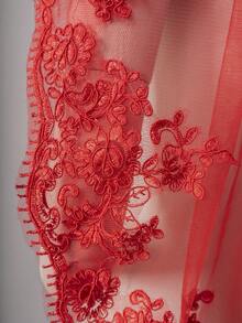 1 Pc Red Wedding Veil Lace Fingertip Length Bridal Veil With Comb For Theme Wedding Halloween Costumes - Multicolor - View 9