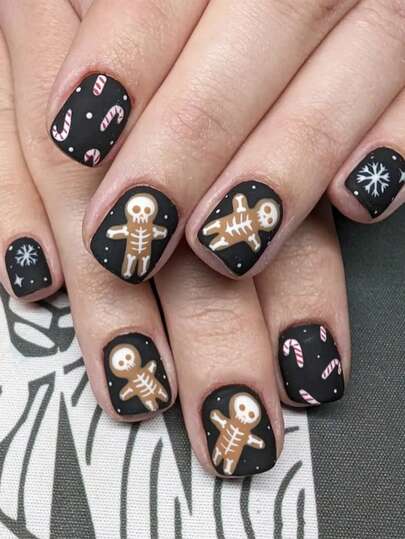 Christmas Nail Art, 24pcs/Set Square Black Gingerbread Man Skull Snowflake Press-On Short Nails Wearable Set Suitable For Hot Girls, Office Women, Parties, Dates And Daily Wear And Party Use