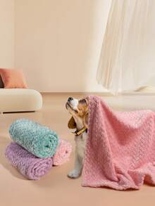1pc Warm & Soft Flannel Pet Blanket, Suitable For Cats & Dogs, Washable Fluffy Comforting Throw Blanket, High Density 280gsm Solid Pineapple Pattern Pet Mat - 46*70 - View 3