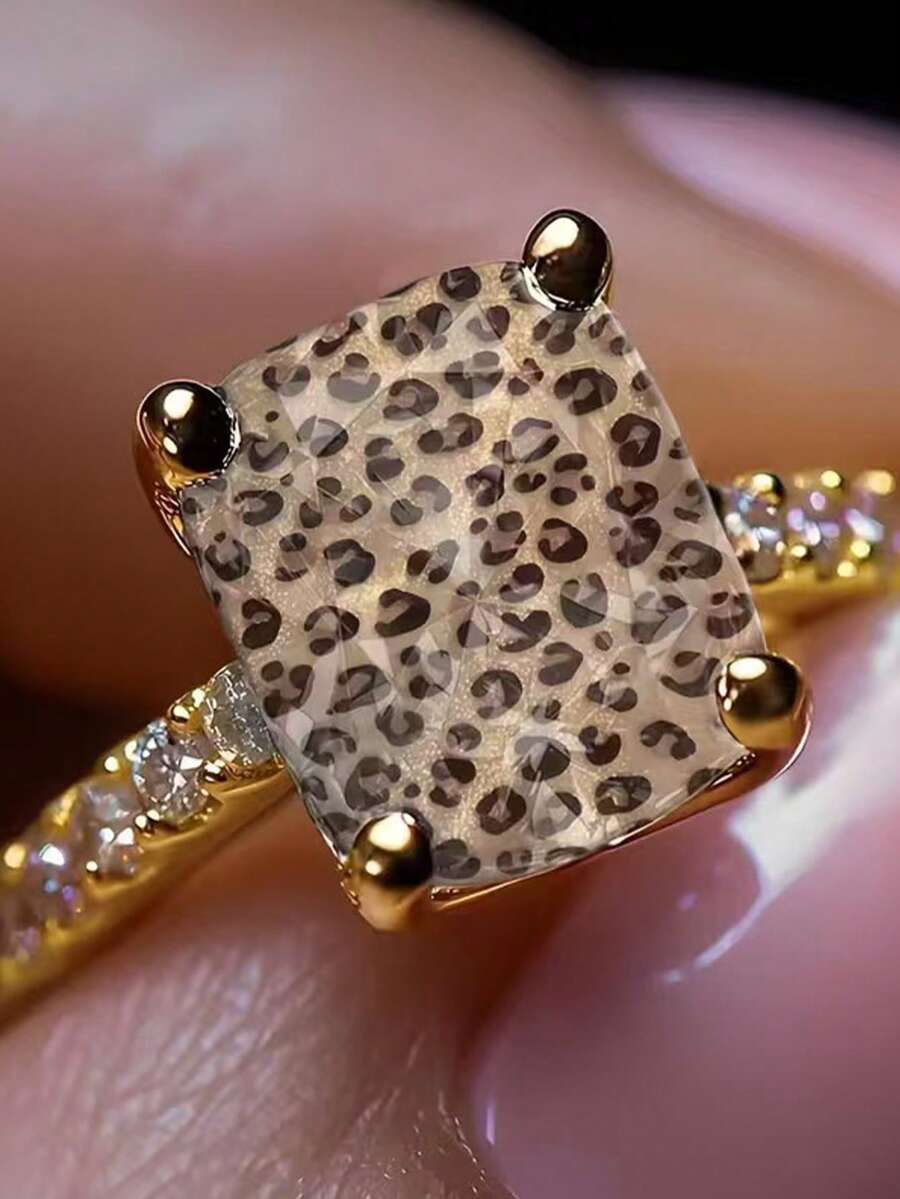 1件鍍金仿豹紋方形戒指,時尚亮眼單品,閃耀鋪石設計,適合女性日常配戴與派對場合 - 彩色 - 查看 1