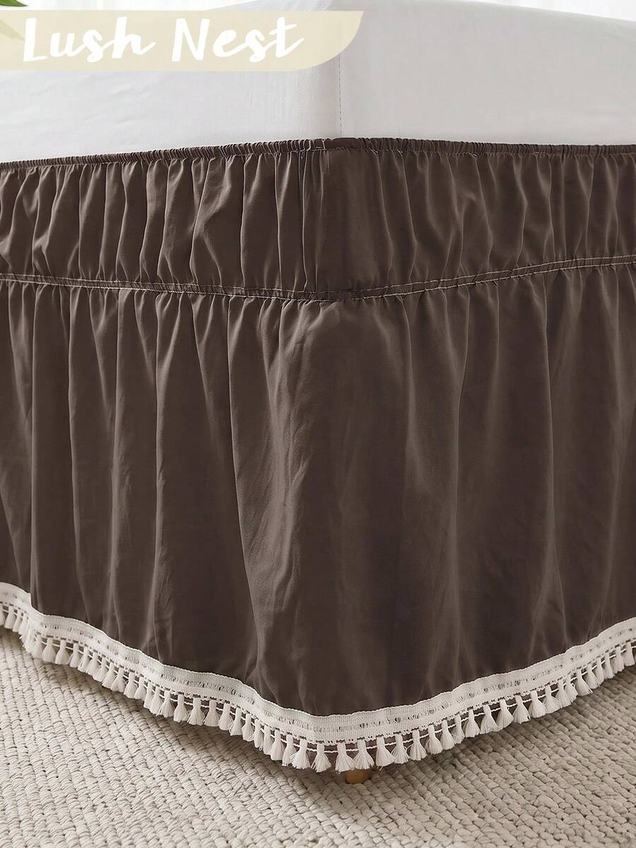 1件純色摩卡色小格紋流蘇床裙，簡約日常可愛經典，舒適透氣聚酯纖維，適合四季，臥室場景，居家裝飾，舒適臥室