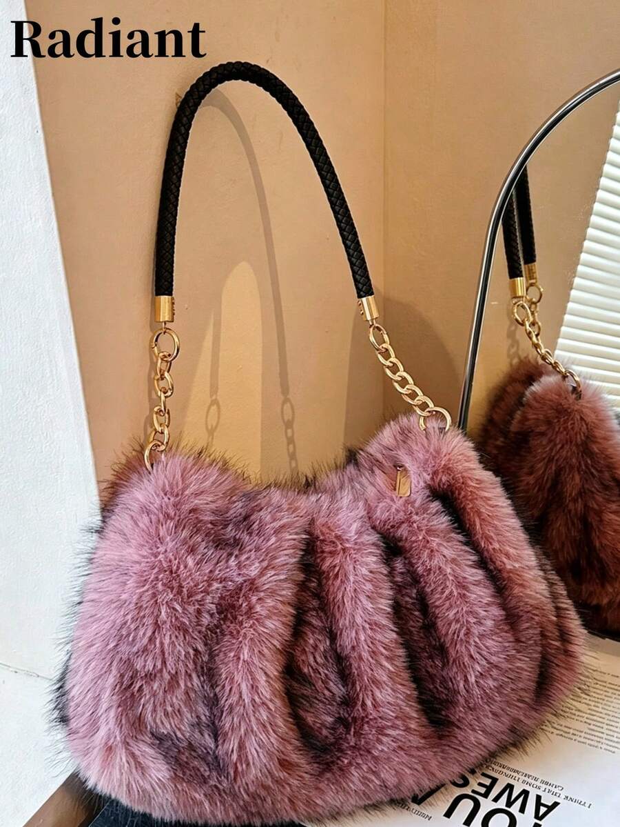 Women's Plush Pink Large Capacity Metal Chain Shoulder Bag, Autumn/Winter - Pink - View 1