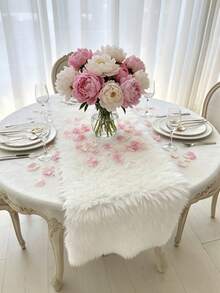 1pc White Faux Fur Table Runner, Christmas Winter Fluffy Faux Fur Table Runner, Holiday Party Wedding Home Kitchen Dining Table Decor, Coffee Table And Vanity Table Theme Tablecloth, Holiday Kitchen Restaurant Table Decor, Photo Props, Party Supplies - White Plush - View 10
