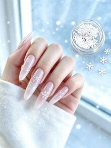 1 Box Pure White Snowflake Nail Stickers, Lightweight 3D Snowflake Design, Autumn/Winter Christmas Vibe, Handmade Press-On Nails, Delicate And Beautiful Nail Accessories - White - View 1