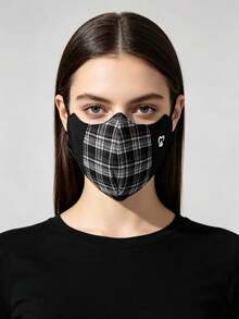 1PCPlaid Spliced Heart Print Face Mask, Adjustable Ear Loops Reusable Windproof Warm Face Cover For Daily Outdoor Wear - Multicolor - View 1