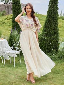 Women's Elegant Luxury One Size Computer Embroidered Sequin Beaded Ball Gown, Chiffon Batwing Sleeve, Pleated Hem - Champagne - View 4