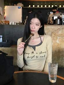 女款圓領拼接條紋掛脖抽繩荷葉邊字母印花二合一長袖T恤上衣 - 黃色 - 查看 1