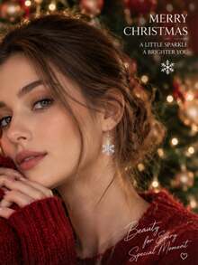 1 Pair Christmas Snowflake Rhinestone Earrings, Women's Sparkling Crystal Snowflake Dangle Earrings, Winter Elegant Fashion Ear Jewelry, Christmas Party Daily Wear Holiday Gift Jewelry Accessory, Exquisite Holiday Gift - Multicolor - View 3